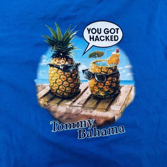 Tommy Bahama Shirt Mens Medium Blue Marlin Logo Pinapple Print Adults Medium - Picture 1 of 7